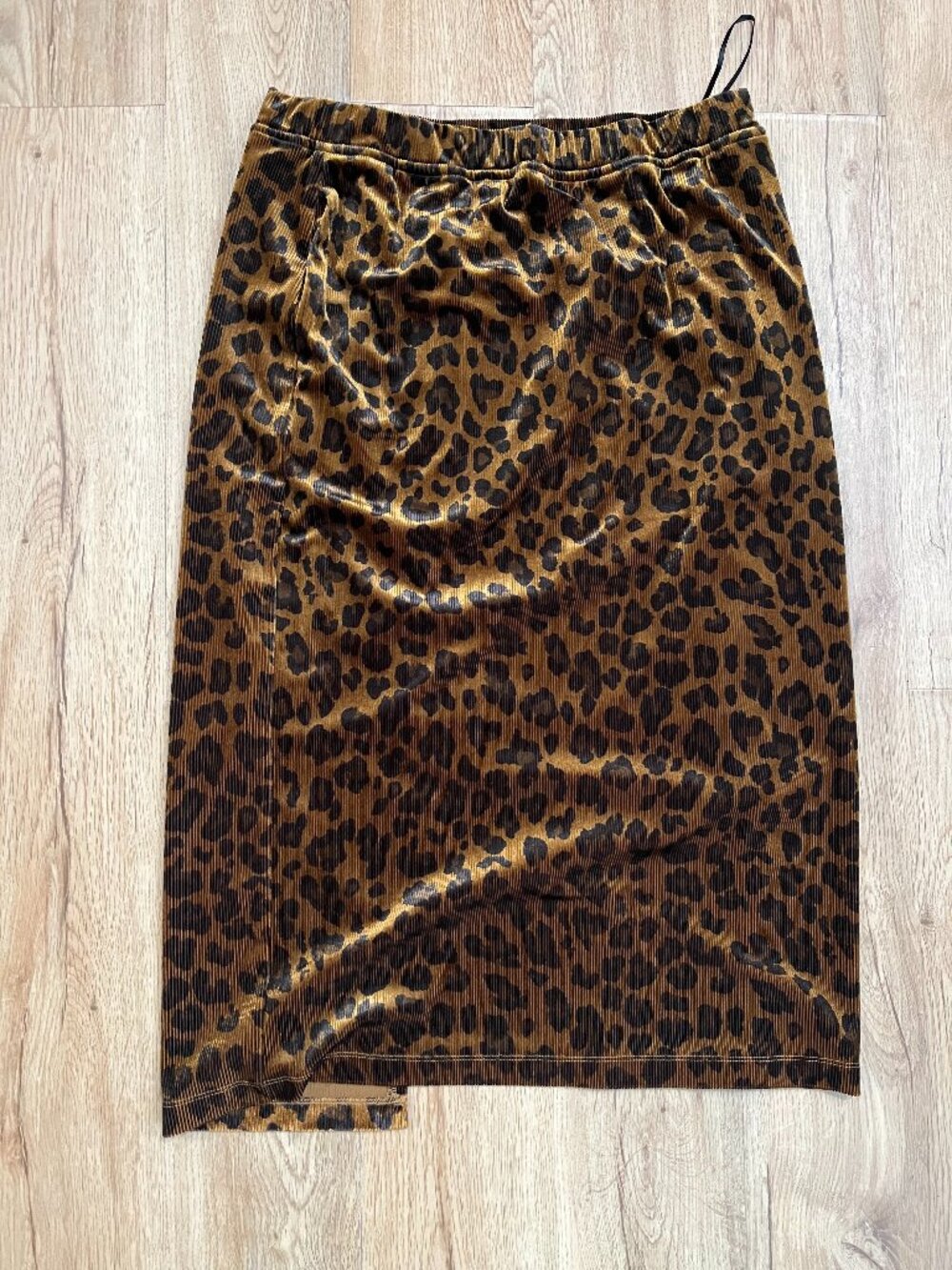 Leopard Print Velvet Velour Midi Skirt – Elastic Waist